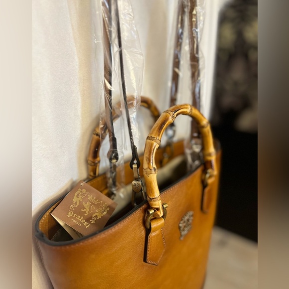 ❤️NWT-PRATESI, Made In Italy Genuine Leather 3 Compartment Bamboo Handle Tote❤️ - Picture 8 of 16